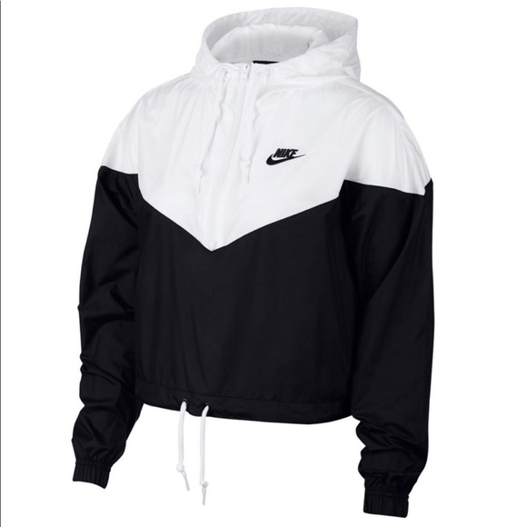 Nike Women's Sportswear Heritage Windrunner Jacket - Picture 2 of 6